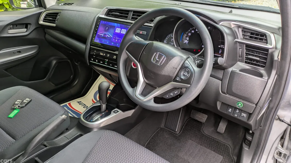 Honda Jazz Hatchback, Petrol, 2020, Silver