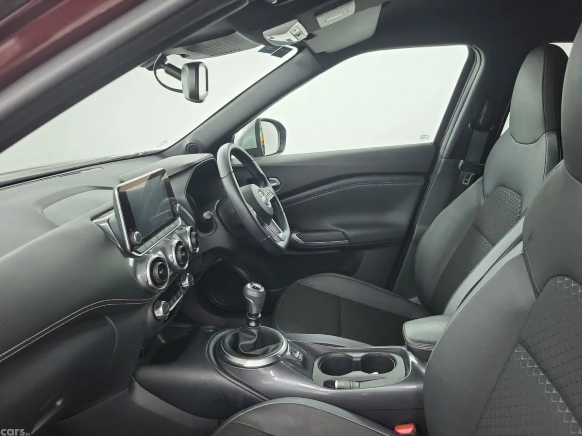 Nissan Juke SUV, Petrol, 2024, Red