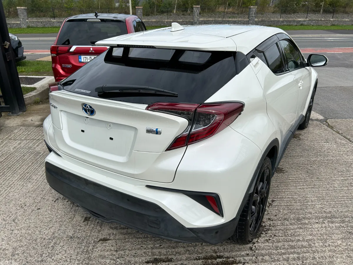 Toyota C-HR Hatchback, Petrol Hybrid, 2019, White