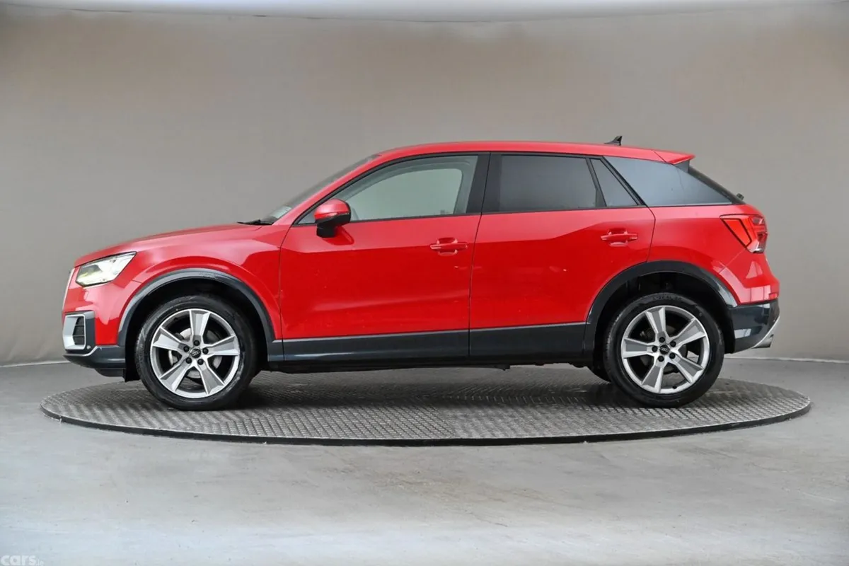 Audi Q2 SUV, Petrol, 2020, Red