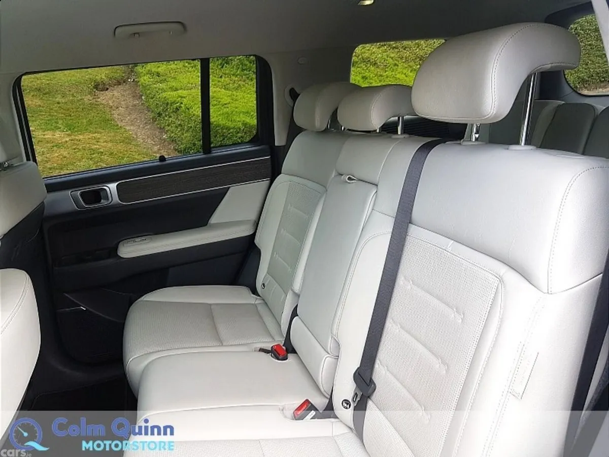 Hyundai Santa Fe SUV, Petrol Plug-in Hybrid, 2025, White