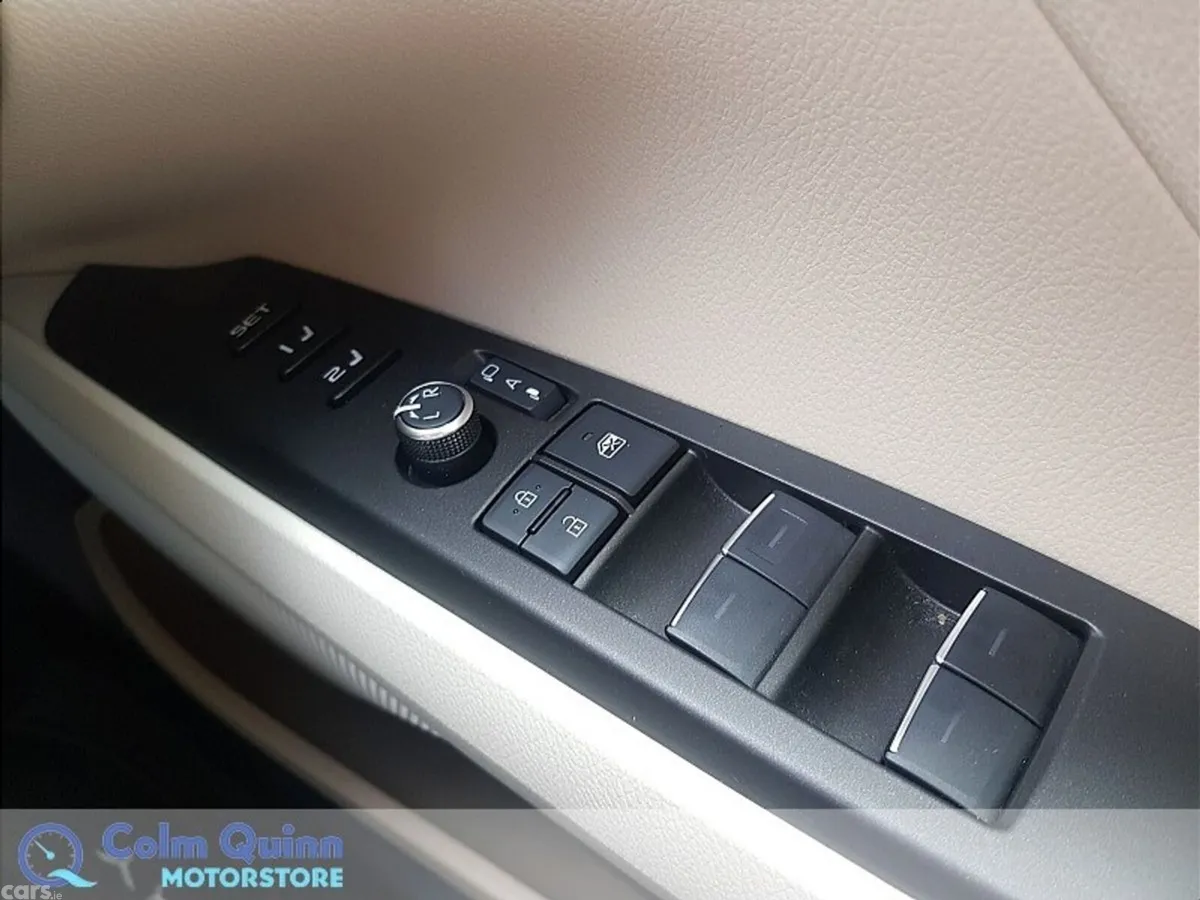 Toyota Camry Saloon, Petrol Hybrid, 2023, Brown