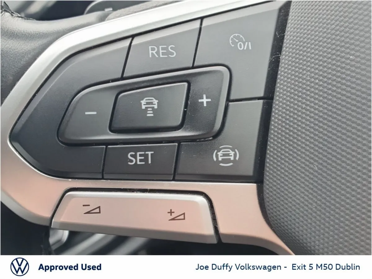 Volkswagen T-Roc SUV, Petrol, 2023, Grey