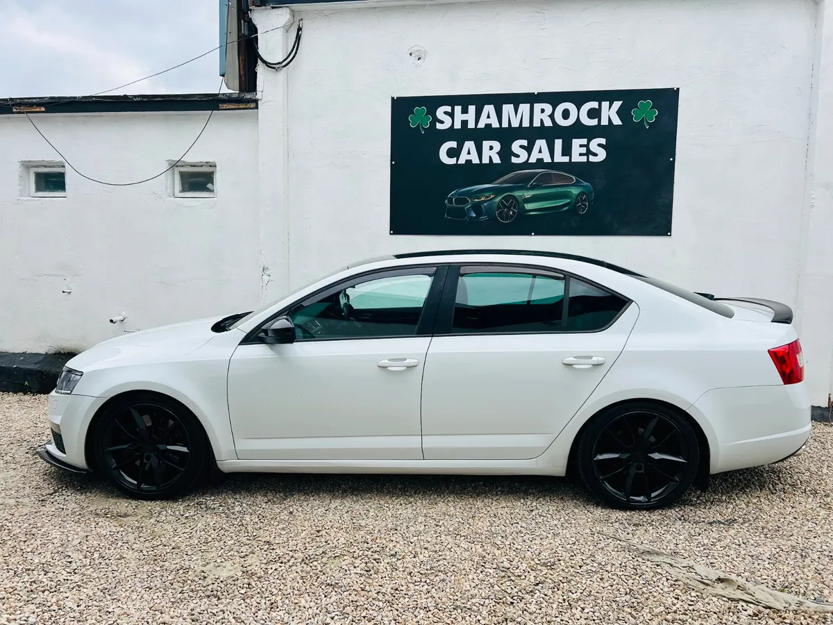 Skoda Octavia Hatchback, Diesel, 2014, White