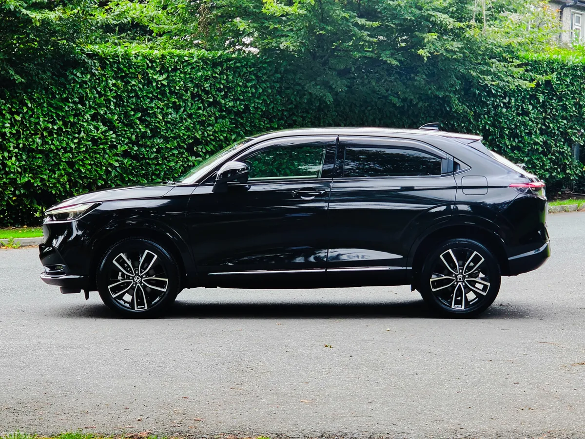 Honda Vezel SUV, Petrol Hybrid, 2021, Black