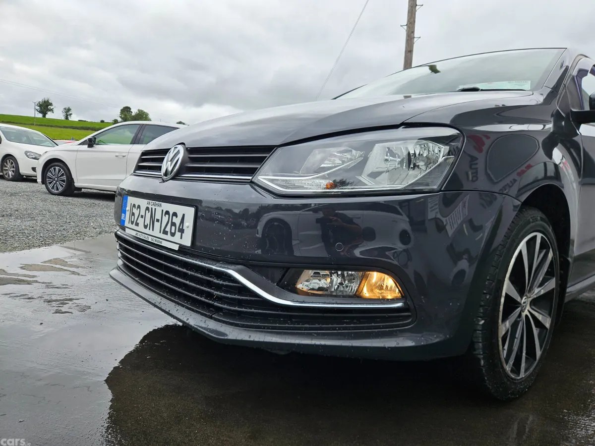 Volkswagen Polo Hatchback, Petrol, 2016, Grey