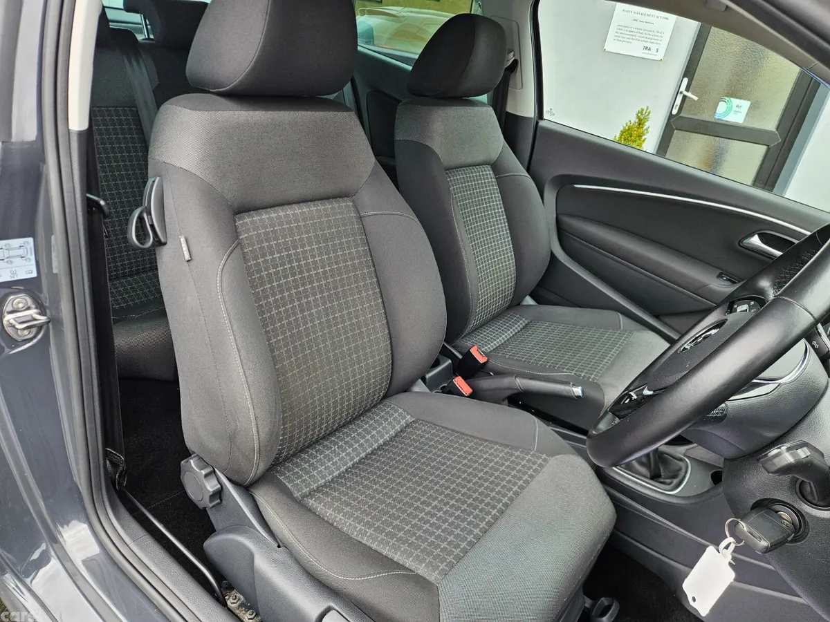Volkswagen Polo Hatchback, Petrol, 2016, Grey
