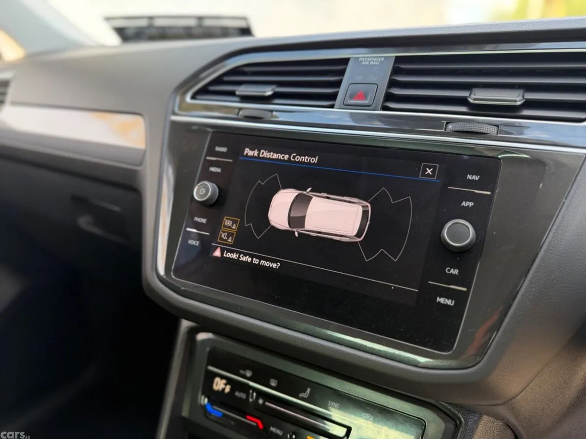Volkswagen Tiguan Estate, Diesel, 2023, Grey