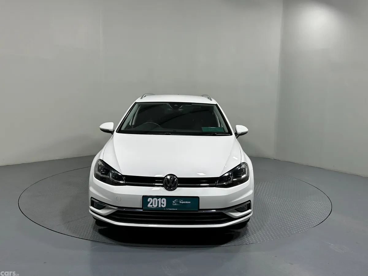 Volkswagen Golf Estate, Petrol, 2019, White
