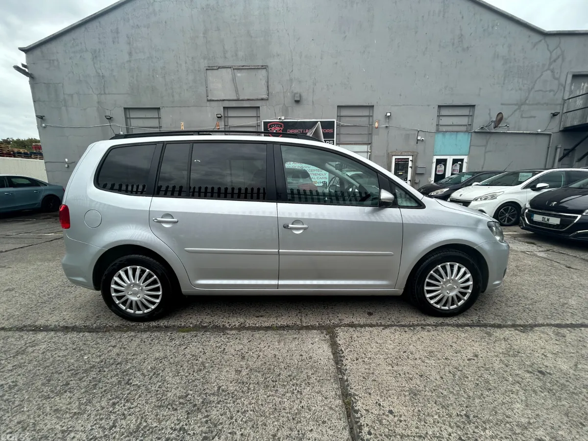 Volkswagen Touran MPV, Petrol, 2013, Silver