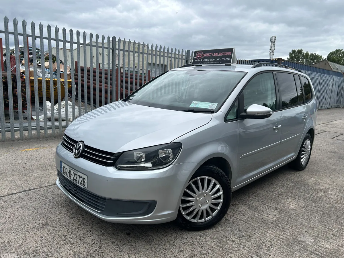 Volkswagen Touran MPV, Petrol, 2013, Silver