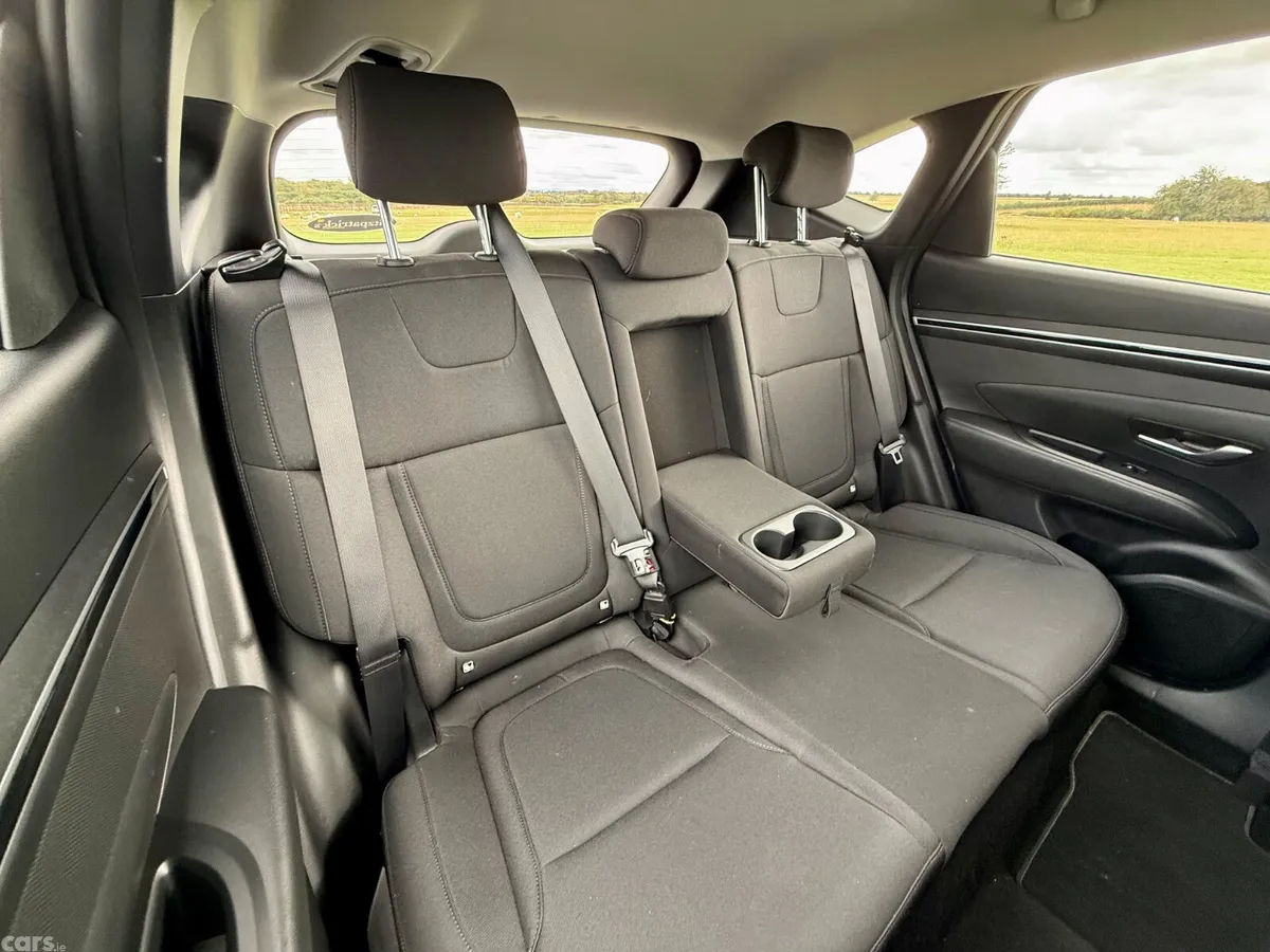 Hyundai Tucson SUV, Petrol Hybrid, 2022, Blue
