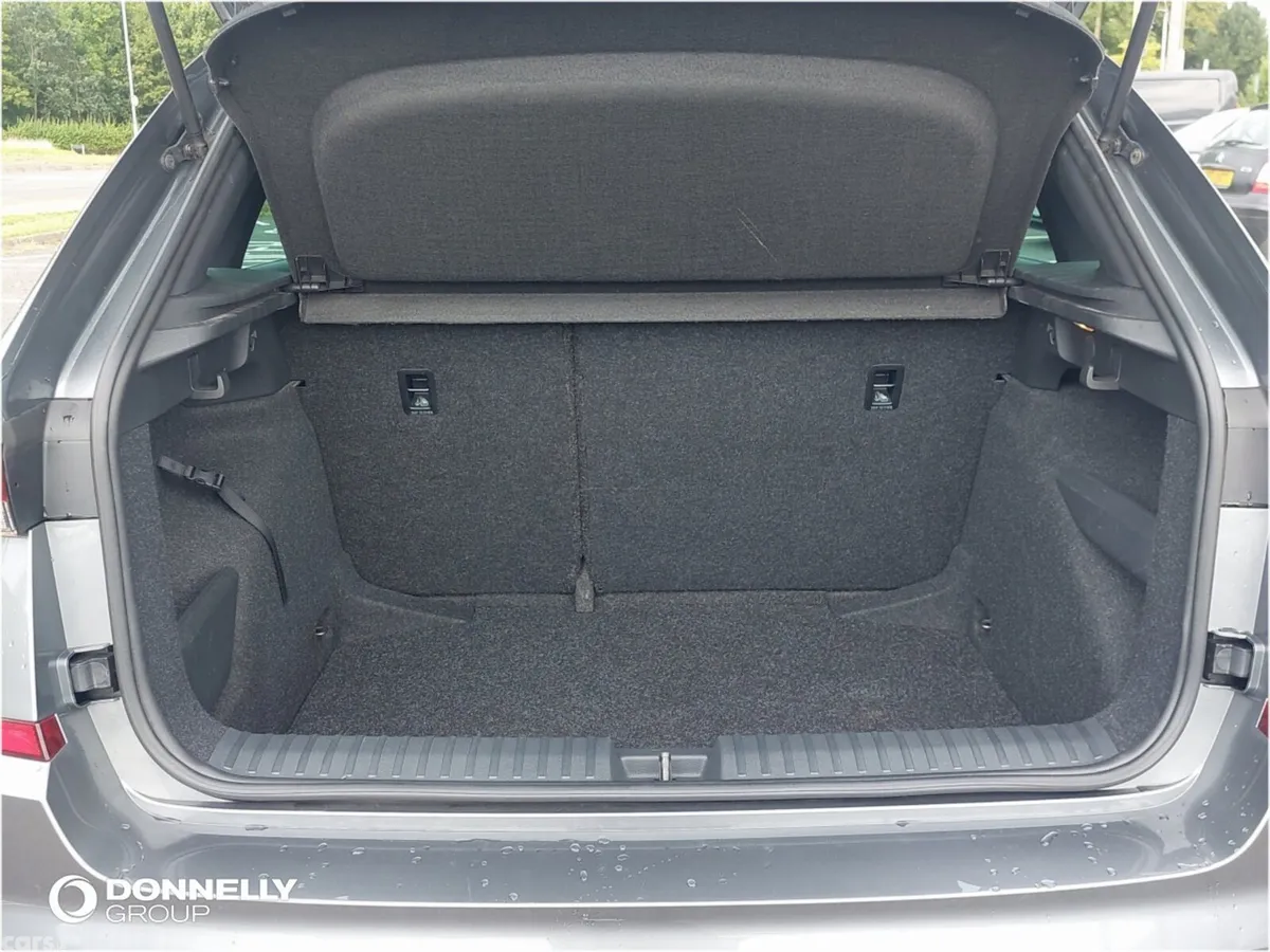 Skoda Kamiq Hatchback, Petrol, 2023, Grey