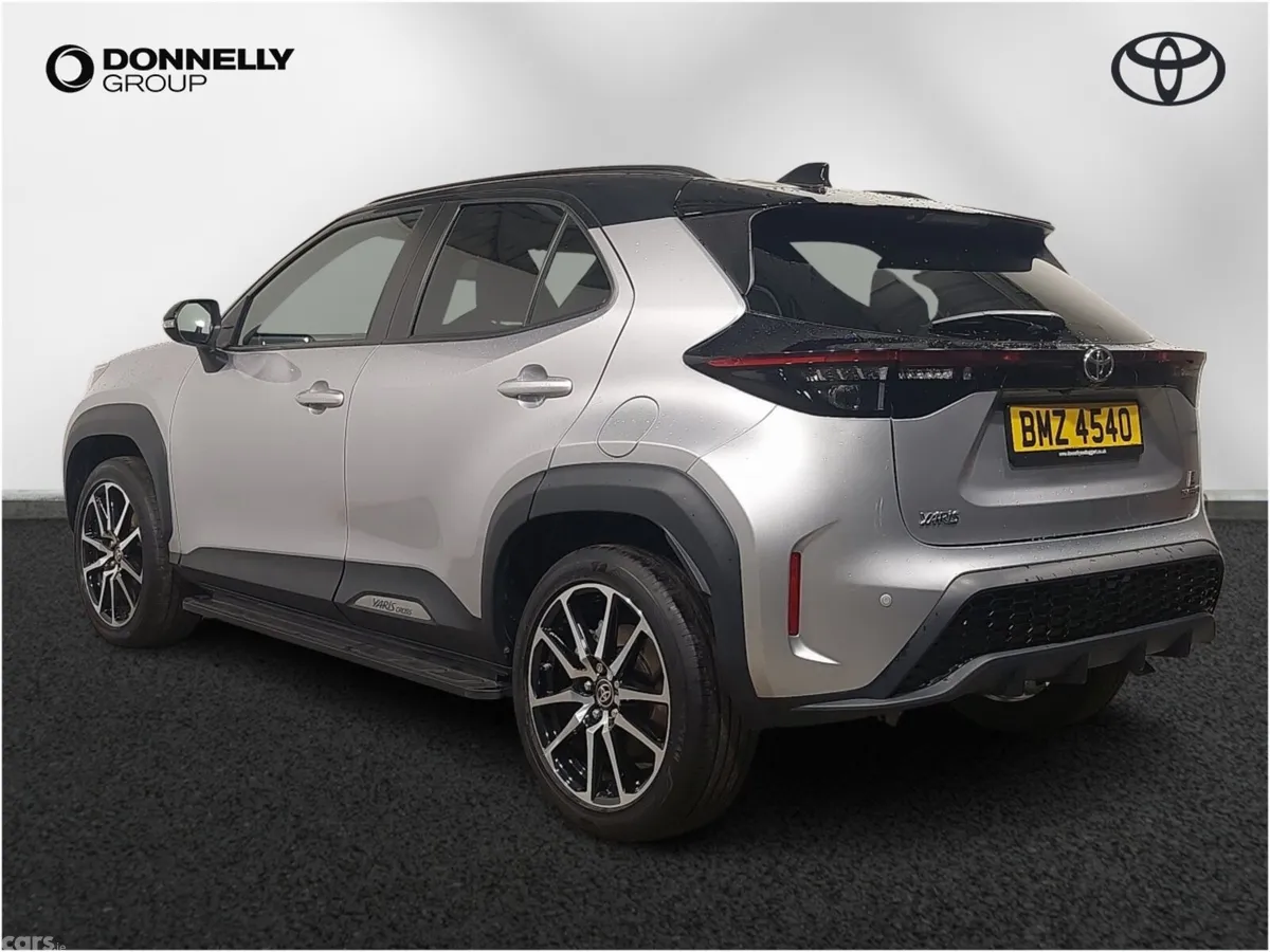 Toyota Yaris Cross Estate, Petrol Hybrid, 2023, Silver