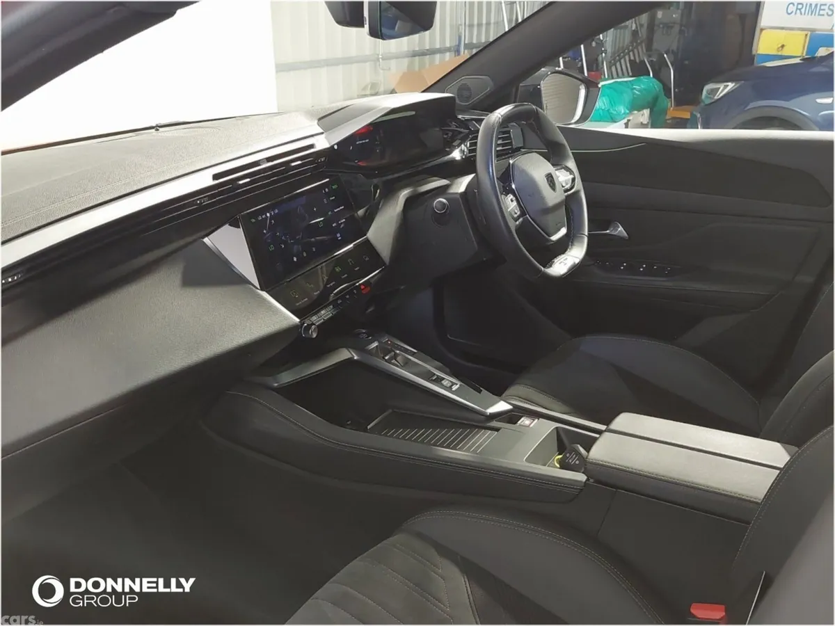 Peugeot 408 Hatchback, Petrol, 2024, Red