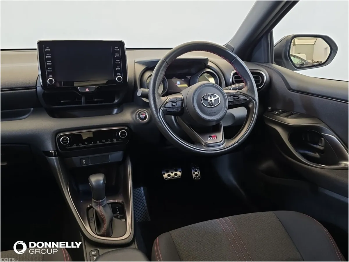 Toyota Yaris Hatchback, Petrol Hybrid, 2023, Grey