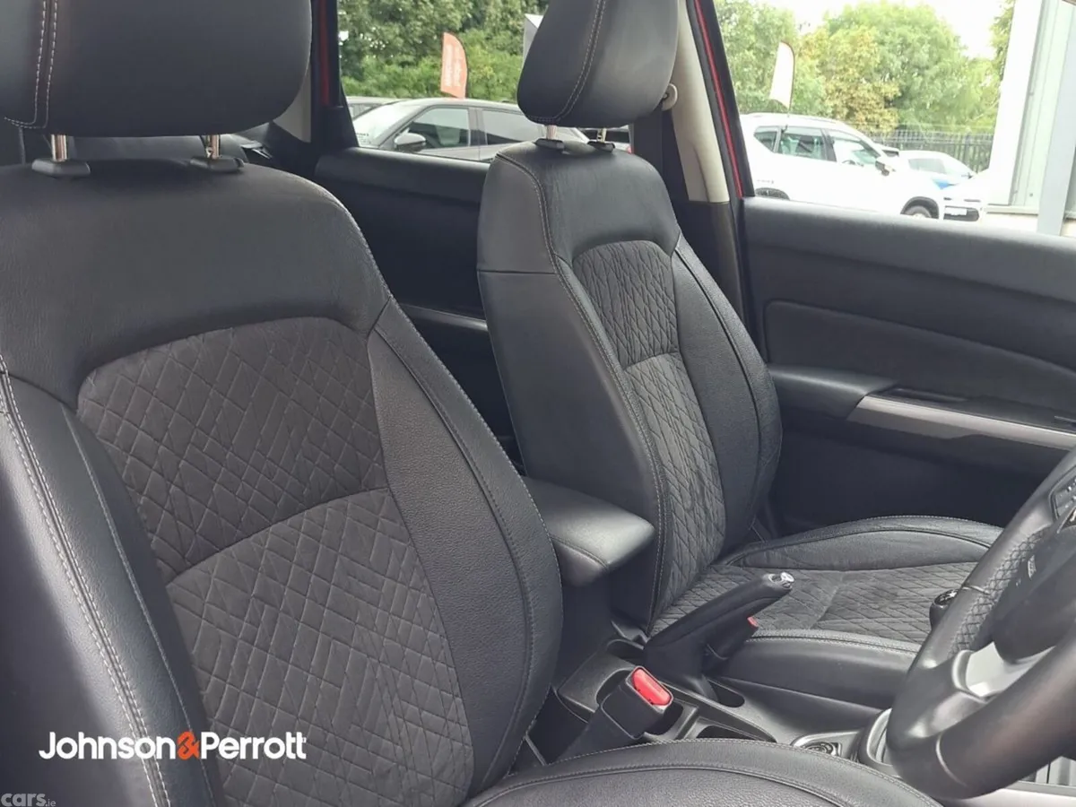 Suzuki Vitara SUV, Petrol, 2023, Red