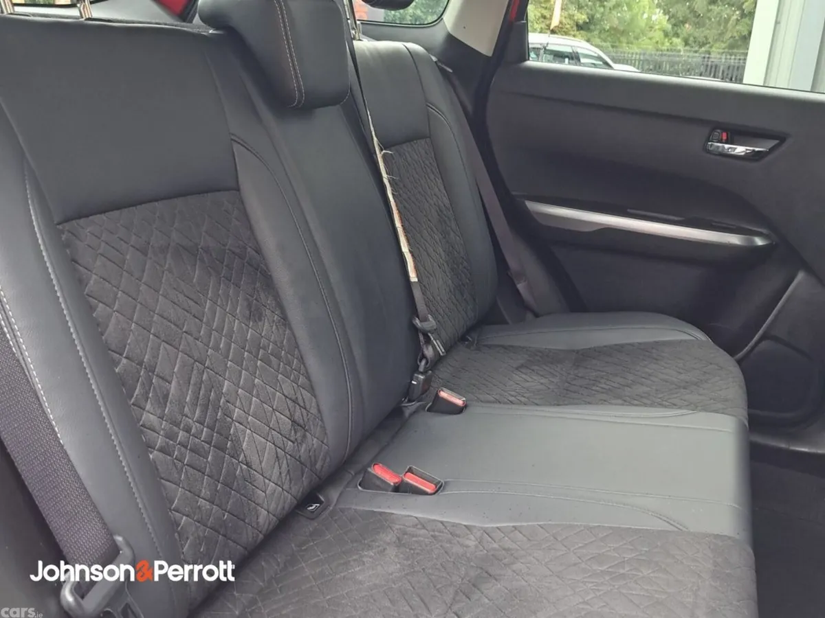 Suzuki Vitara SUV, Petrol, 2023, Red