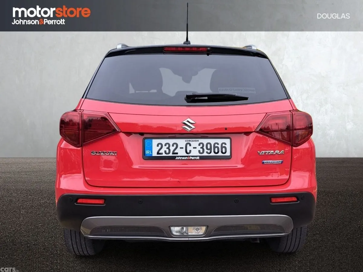 Suzuki Vitara SUV, Petrol, 2023, Red