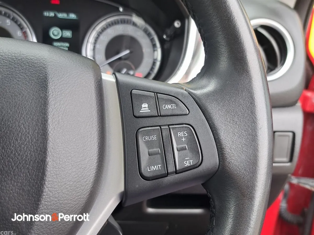Suzuki Vitara SUV, Petrol, 2023, Red