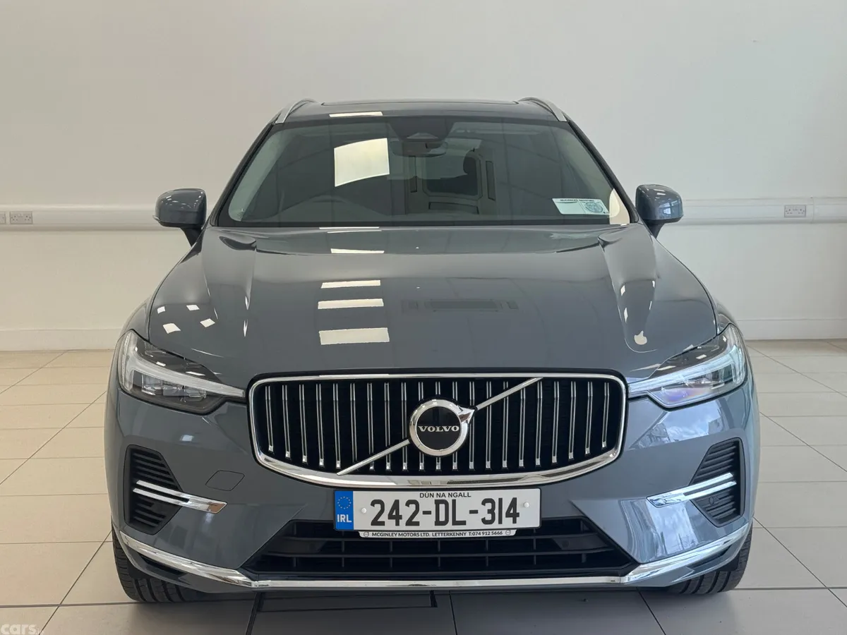 Volvo XC60 SUV, Petrol Plug-in Hybrid, 2024, Grey