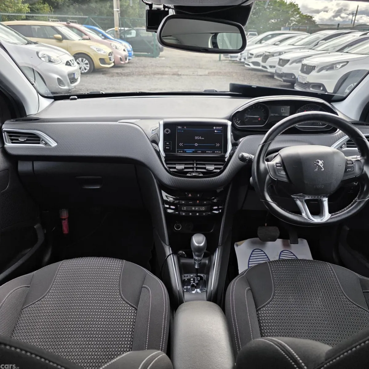 Peugeot 208 Hatchback, Petrol, 2018, Blue
