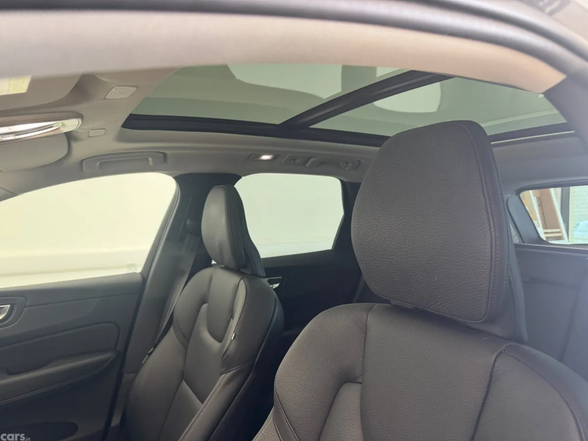Volvo XC60 SUV, Petrol Plug-in Hybrid, 2024, Grey