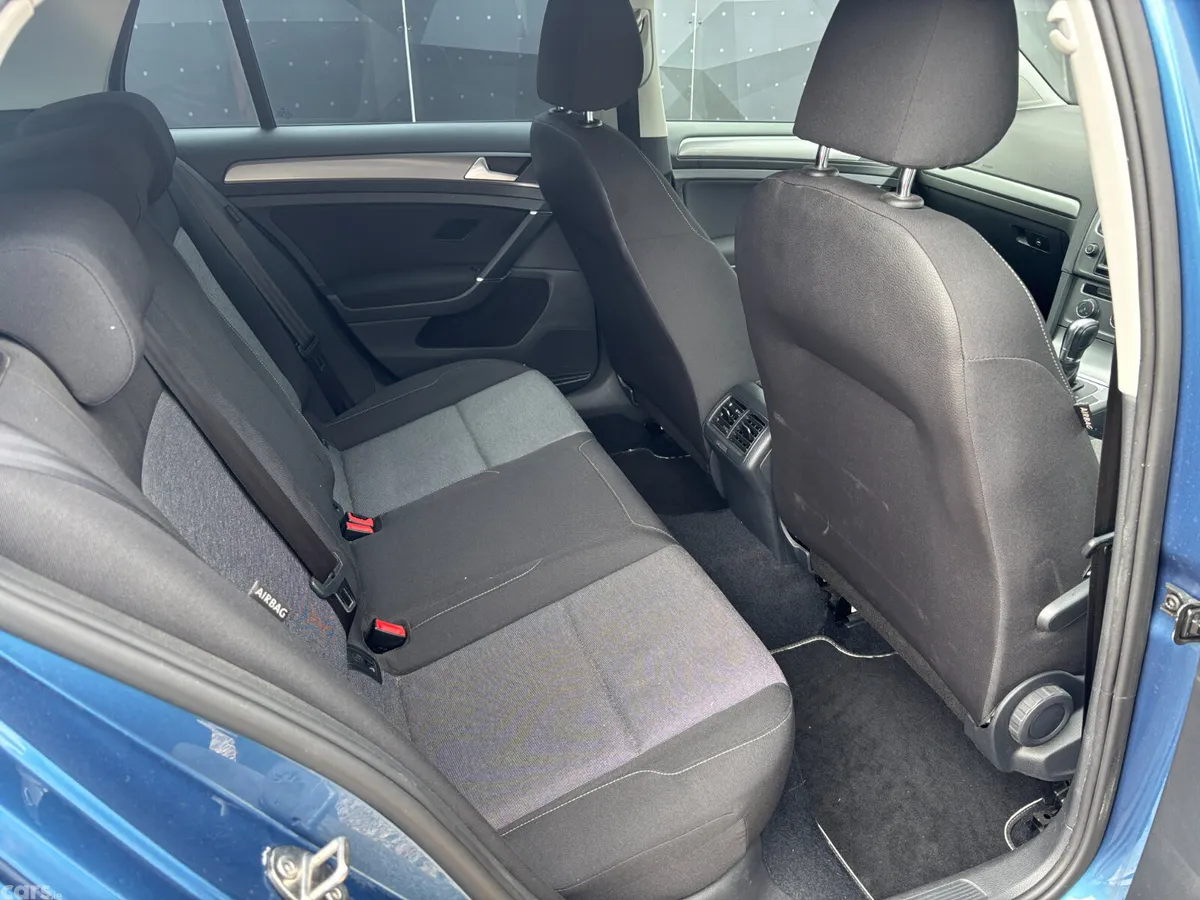 Volkswagen Golf Hatchback, Petrol, 2015, Blue