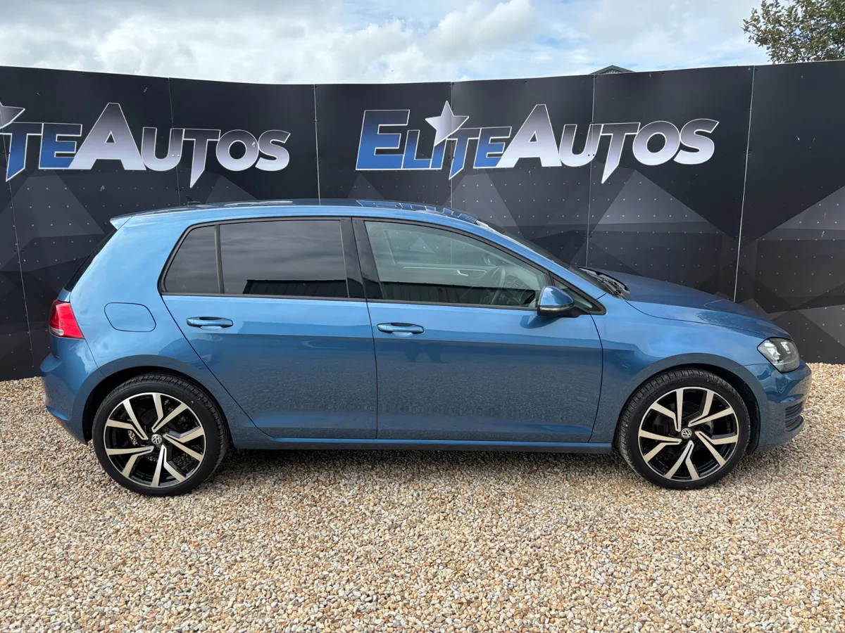 Volkswagen Golf Hatchback, Petrol, 2015, Blue