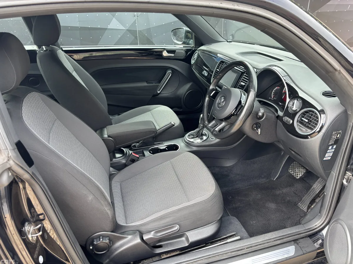 Volkswagen Beetle Hatchback, Petrol, 2013, Black