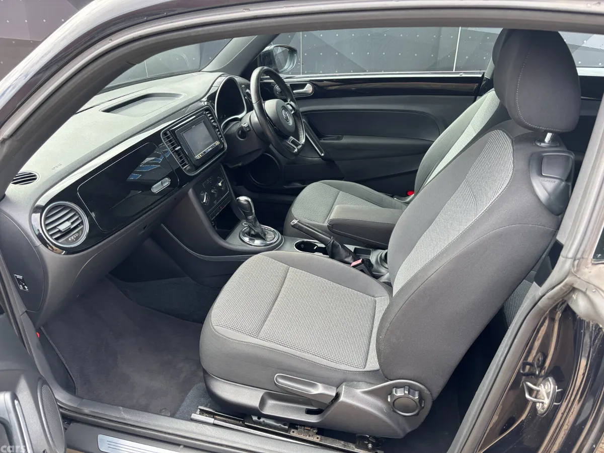 Volkswagen Beetle Hatchback, Petrol, 2013, Black