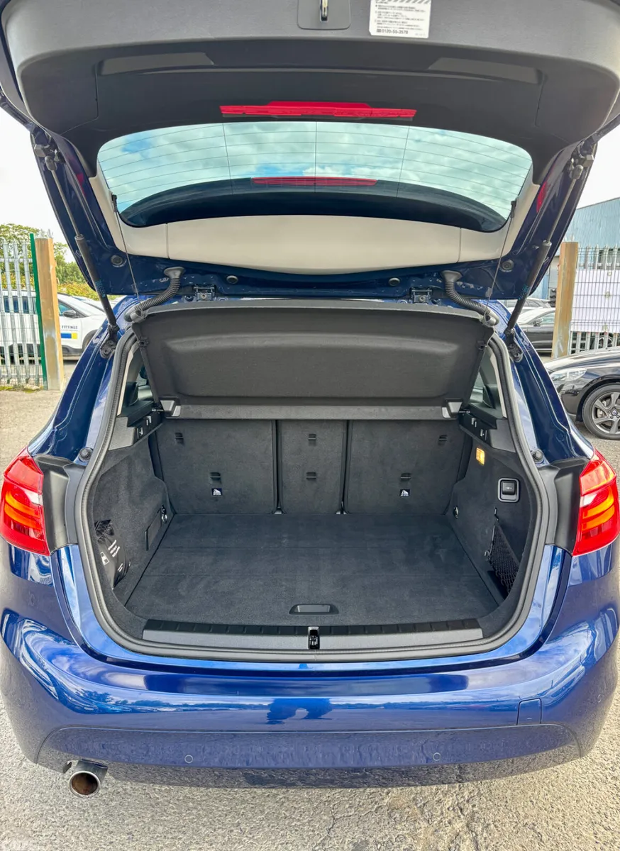 BMW 2-Series Hatchback, Diesel, 2017, Blue