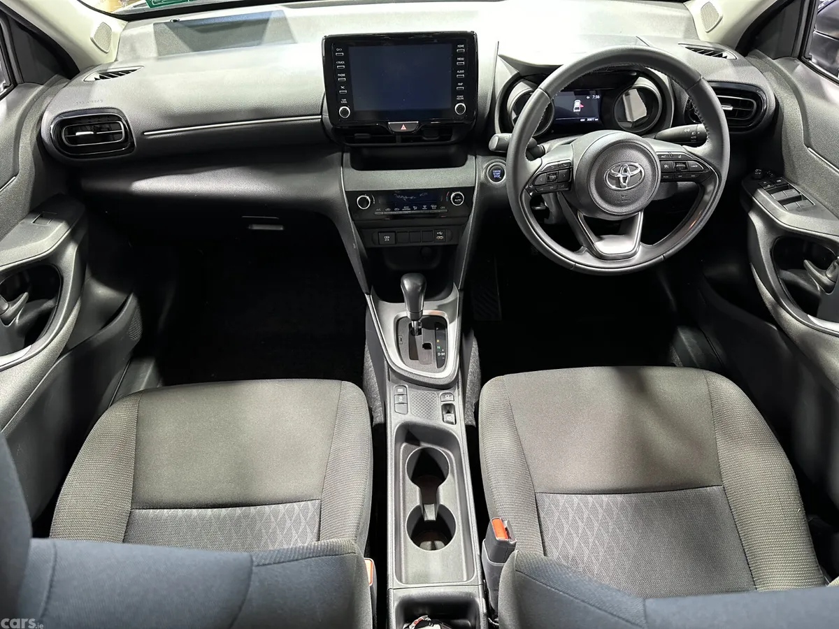 Toyota Yaris Cross SUV, Petrol, 2021, White