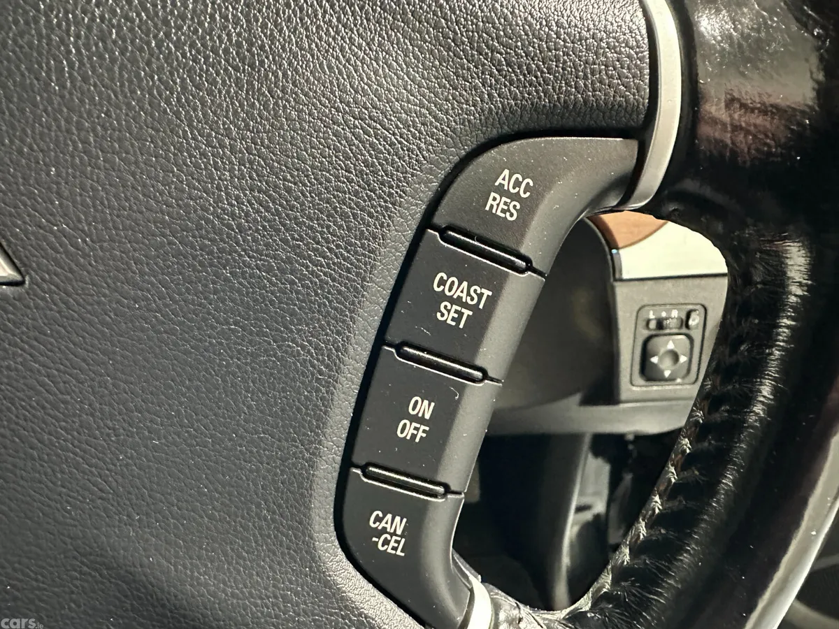 Mitsubishi Pajero SUV, Diesel, 2014, Black
