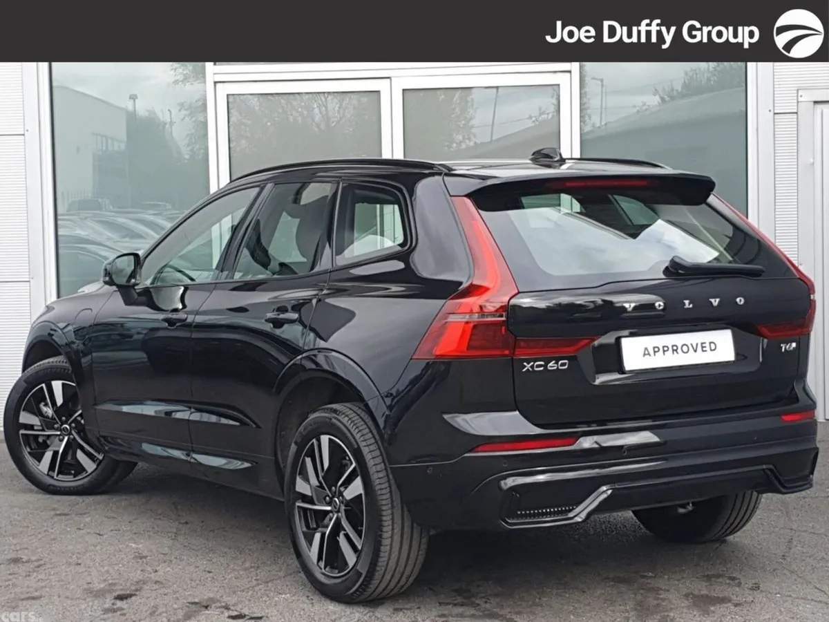 Volvo XC60 SUV, Petrol Plug-in Hybrid, 2026, Black