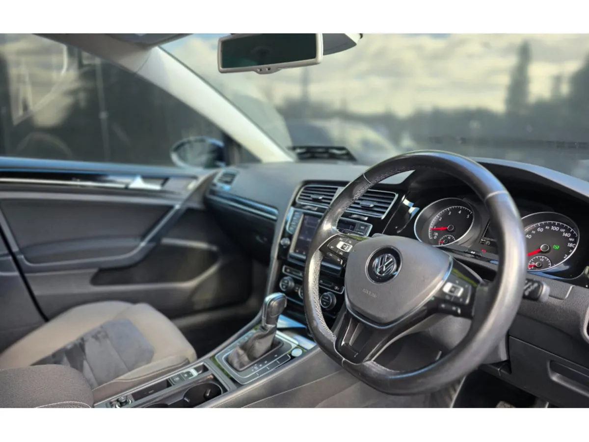 Volkswagen Golf Hatchback, Petrol, 2016, Blue
