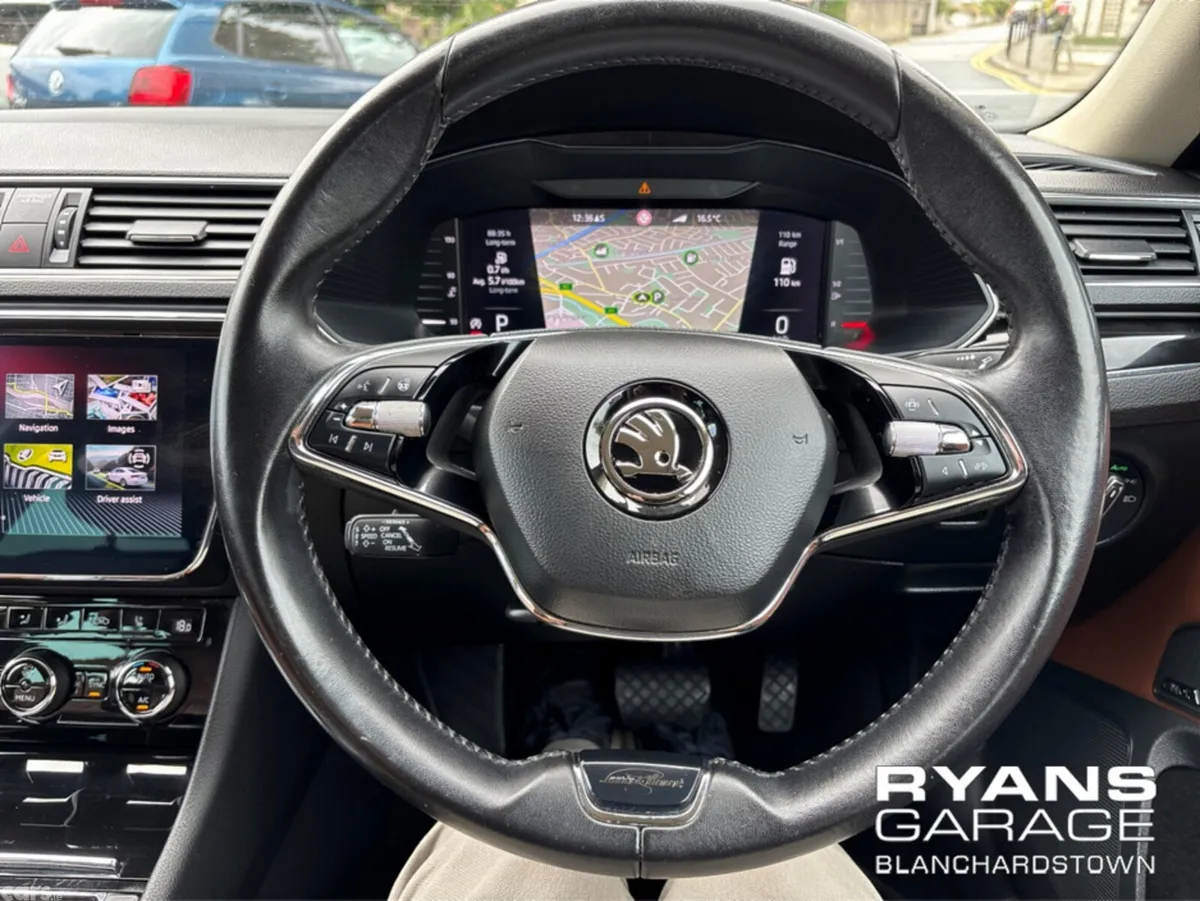 Skoda Superb Hatchback, Diesel, 2023, Black