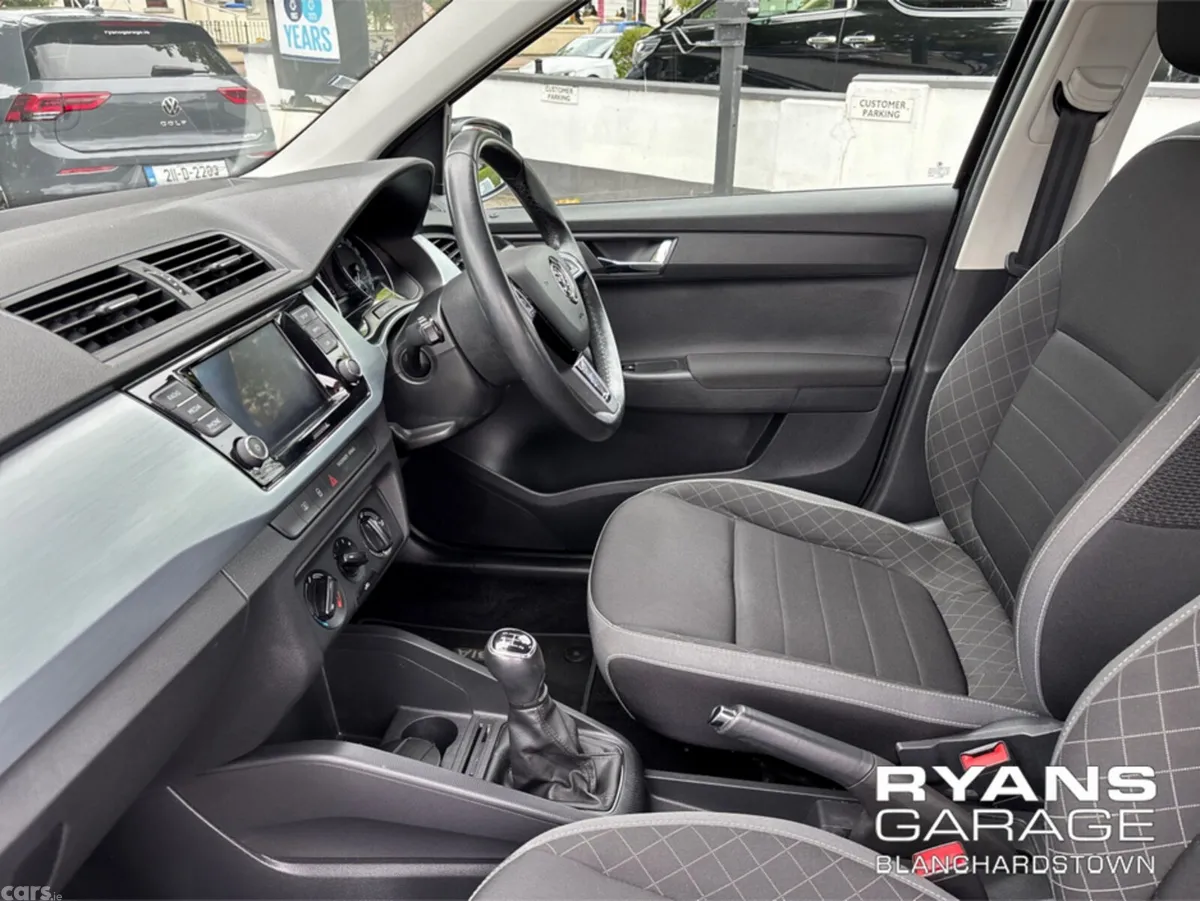 Skoda Fabia Hatchback, Petrol, 2019, Black