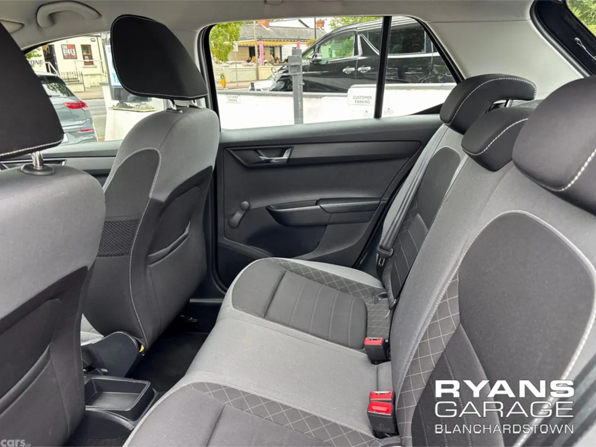 Skoda Fabia Hatchback, Petrol, 2019, Black