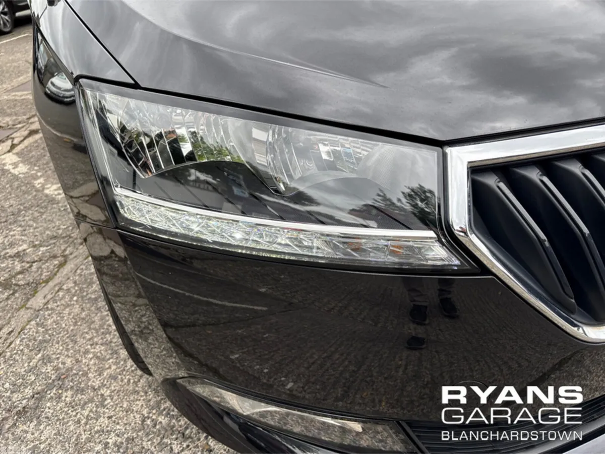 Skoda Fabia Hatchback, Petrol, 2019, Black