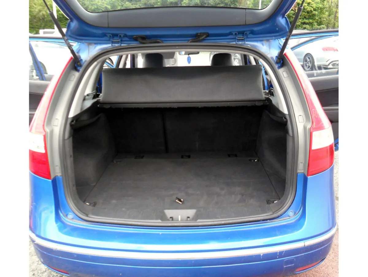 Hyundai i30 Estate, Diesel, 2010, Blue