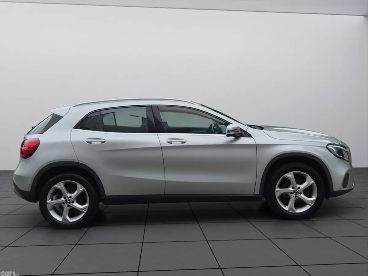 Mercedes-Benz GLA Estate, Petrol, 2018, Grey