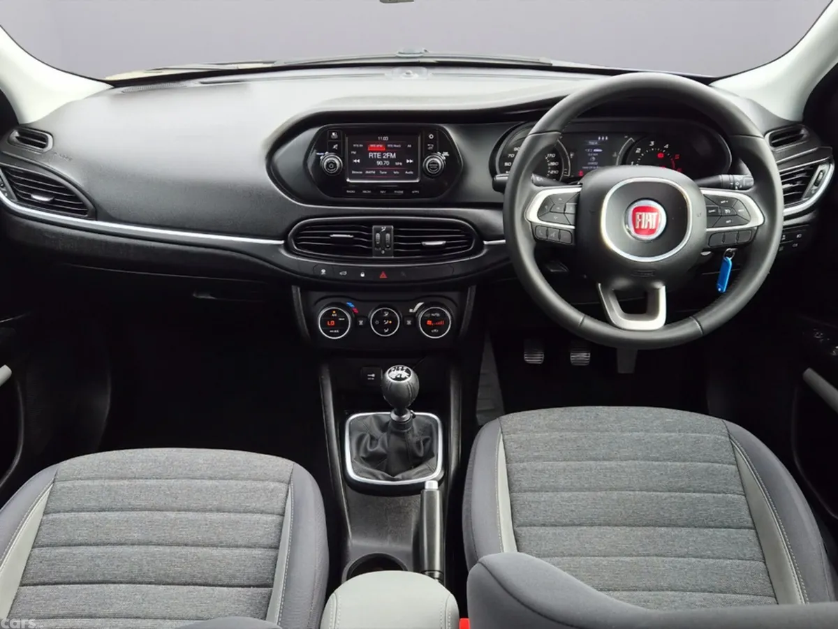 Fiat Tipo Saloon, Diesel, 2019, Blue