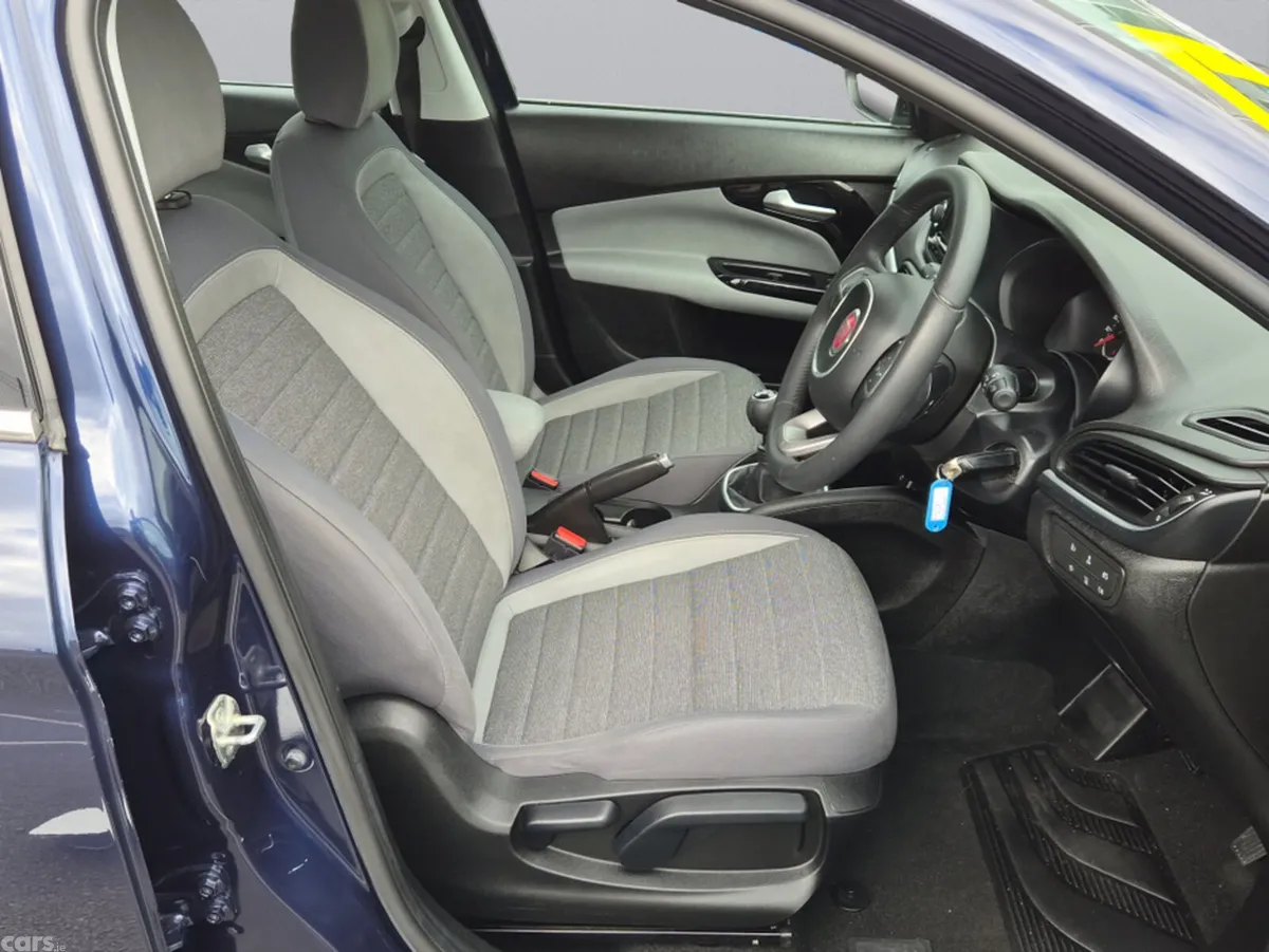 Fiat Tipo Saloon, Diesel, 2019, Blue