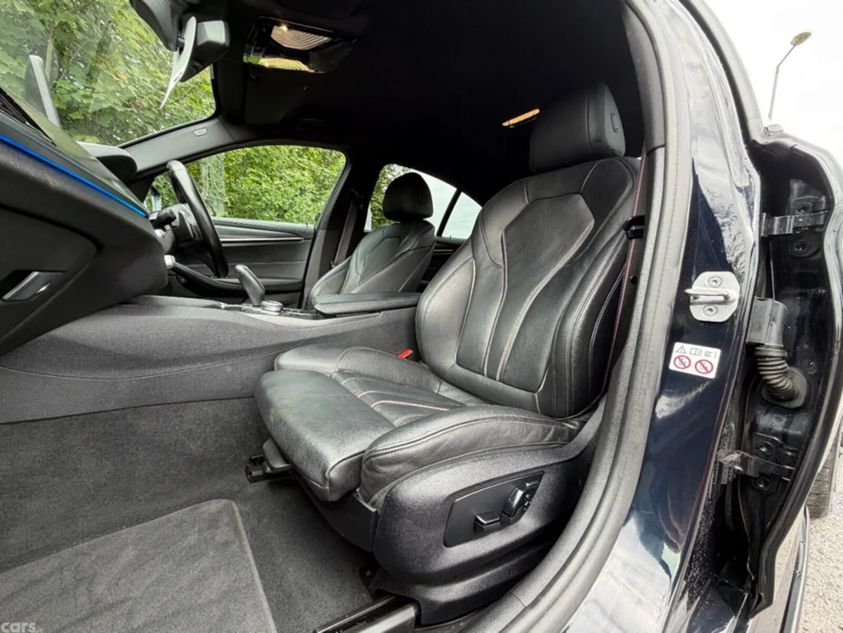 BMW 5-Series Saloon, Petrol Plug-in Hybrid, 2022, Black