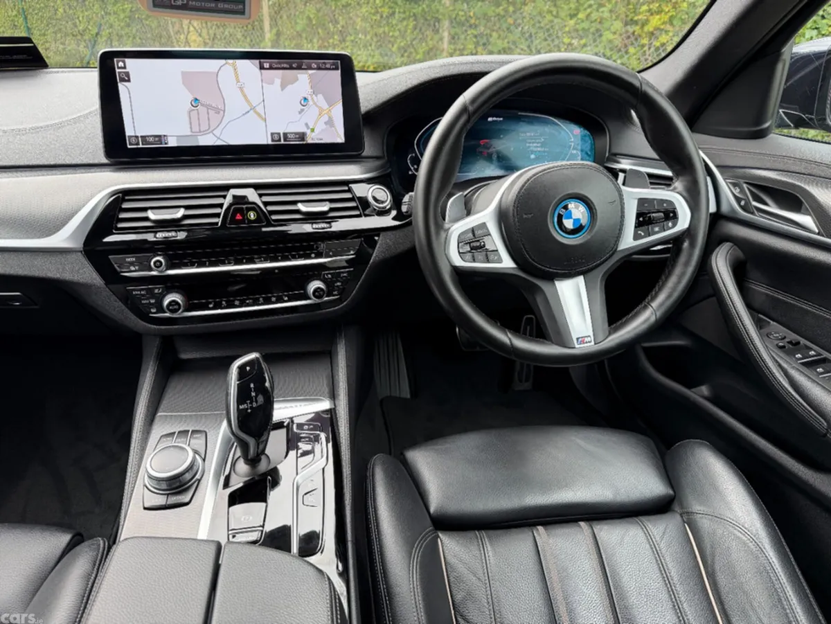 BMW 5-Series Saloon, Petrol Plug-in Hybrid, 2022, Black