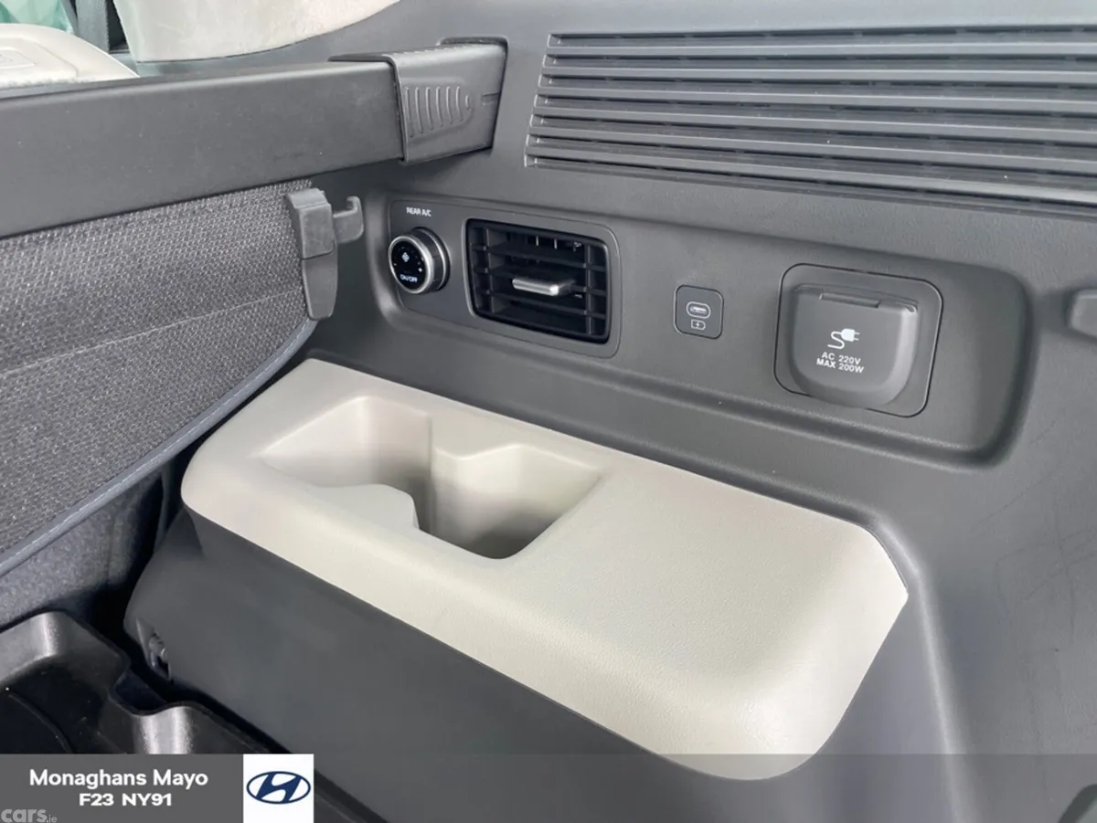 Hyundai Santa Fe SUV, Petrol Plug-in Hybrid, 2026, Blue