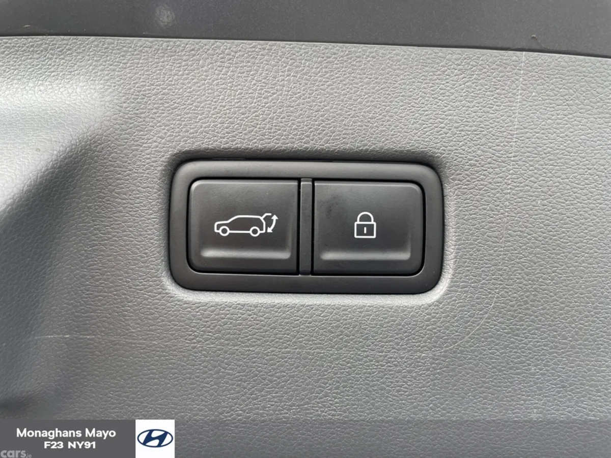Hyundai Santa Fe SUV, Petrol Plug-in Hybrid, 2026, Blue