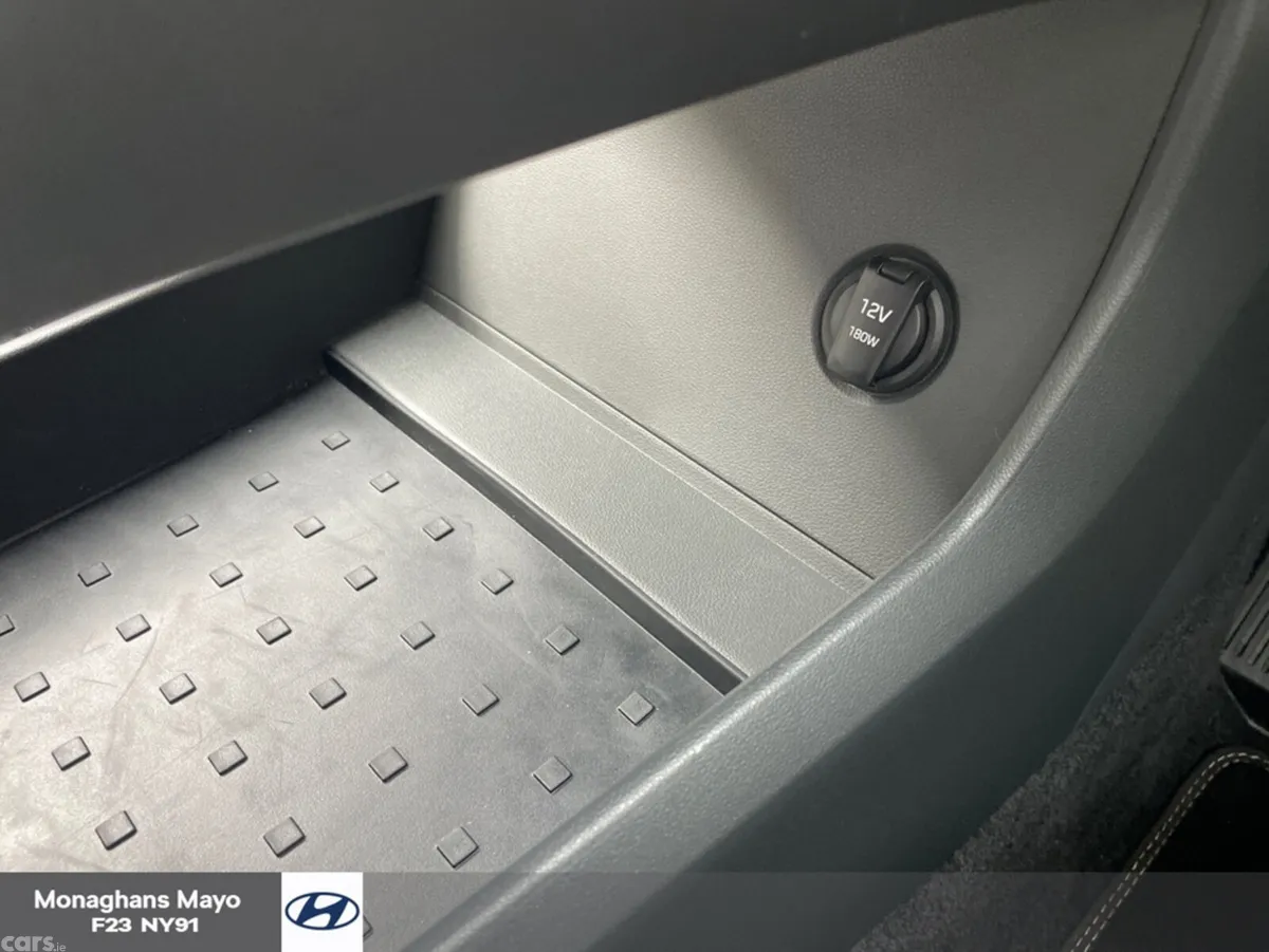 Hyundai Santa Fe SUV, Petrol Plug-in Hybrid, 2026, Blue