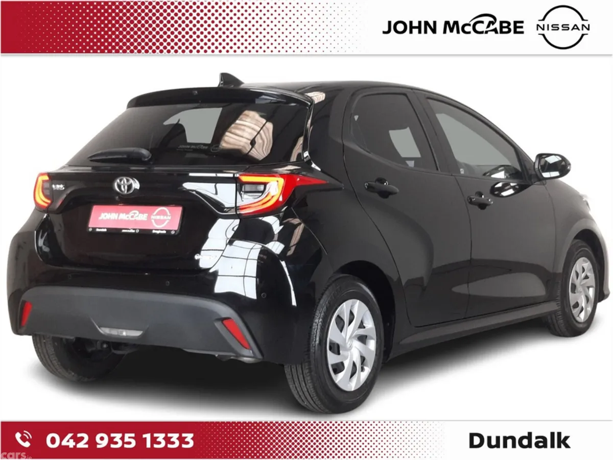 Toyota Yaris Hatchback, Petrol Hybrid, 2024, Black